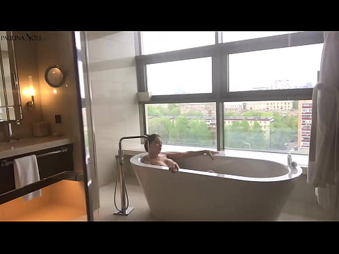 ❤️ Ogromna laska namiętnie waląca sobie cipkę w łazience ❤❌ Sex video at pl.hentai-id.ru ️❤